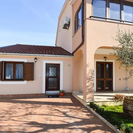 In Veli Vrh Апартаменты Пула