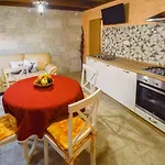 In Veli Vrh Apartment Pula