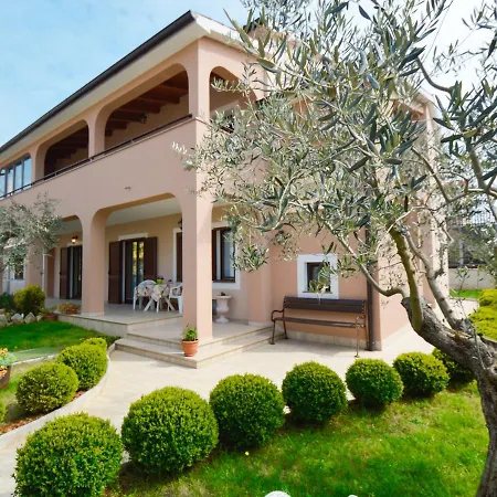 In Veli Vrh Apartment Pula