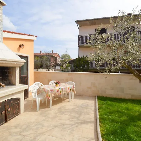 Apartment In Veli Vrh