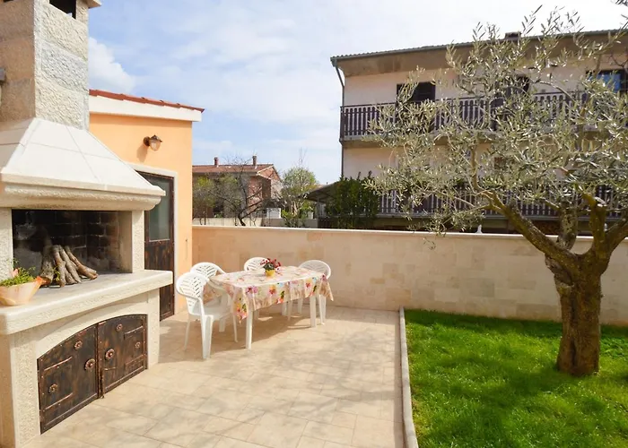 Apartment In Veli Vrh